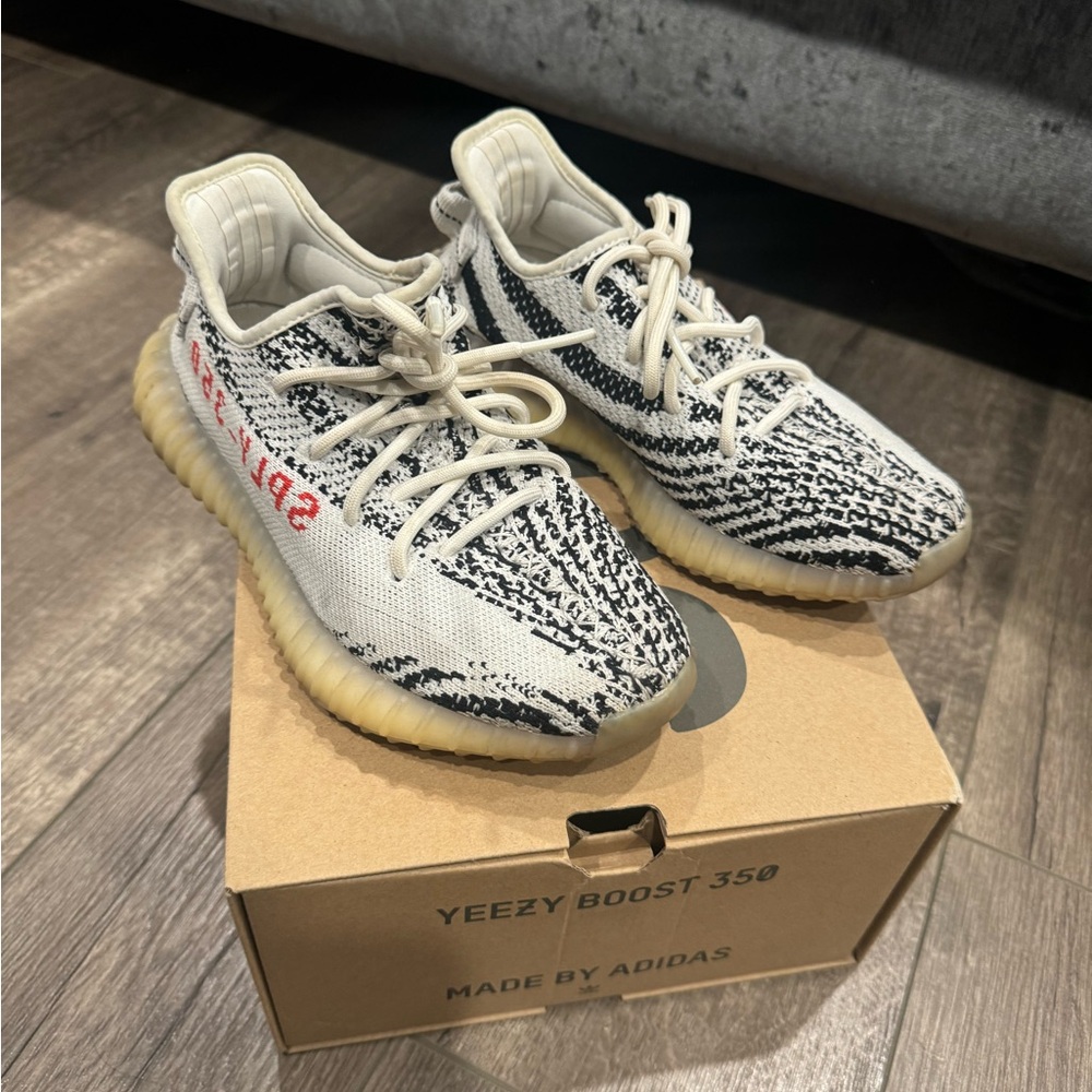 Yeezy Zebra sneaker